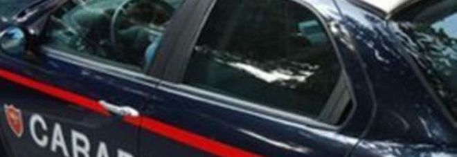 «Soldi o sfregio tuo figlio con l'acido»: ai domiciliari vicino a casa della vittima «Soldi o sfregio tuo figlio con l'acido»: ai domiciliari vicino a casa della vittima