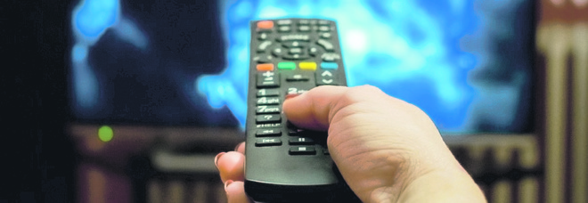 Tv, in arrivo in Italia il nuovo digitale terrestre. Cosa cambierà e i modelli di televisori interessati