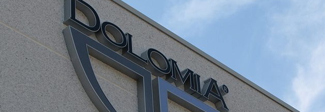 Acqua Dolomia, 100 milioni di bottiglie In arrivo assunzioni e investimenti Acqua Dolomia, 100 milioni di bottiglie In arrivo assunzioni e investimenti