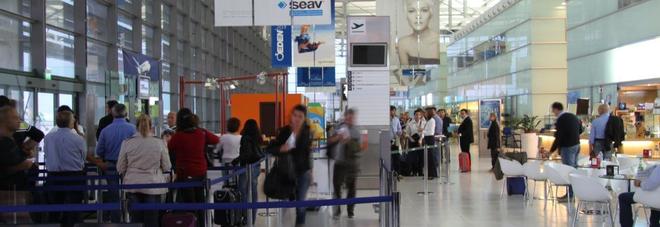 Spese da tagliare:
dal 1° gennaio l'aeroporto
Sanzio chiuso di notte