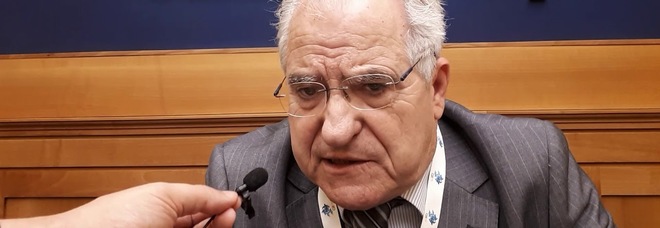 «Mi diverto, scrivo sul giornale»: a Lecce il libro di Nanni «Mi diverto, scrivo sul giornale»: a Lecce il libro di Nanni