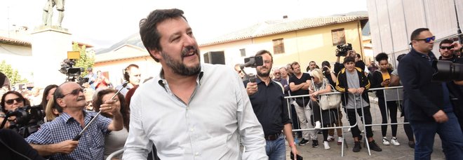 Def, Salvini: «È una truffa, tradite tutte le promesse, miliardi di nuove tasse»