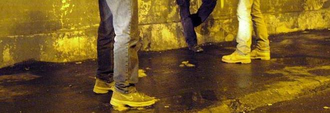 Pestato dal branco con l'ombrello Finisce in coma per un rimprovero Pestato dal branco con l'ombrello Finisce in coma per un rimprovero