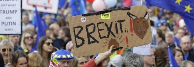 Brexit, c'è il rinvio dei Comuni. Johnson: ci sarà il new deal