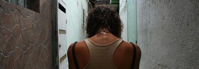 Brasile, ogni quattro minuti una donna viene aggredita