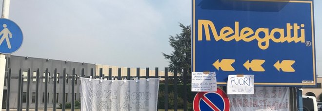 Melegatti, lo stabilimento riapre con 35 operai, in arrivo assunzioni Melegatti, lo stabilimento riapre con 35 operai, in arrivo assunzioni