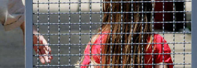 Violenta la figlia di 10 anni della compagna:
trentenne romano arrestato a Courmayeur