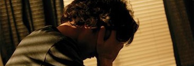 Amore, 7 italiani su 10 hanno paura di restare soli