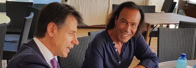 Conte e Venditti, caffè insieme al Circolo Canottieri Roma Conte e Venditti, caffè insieme al Circolo Canottieri Roma