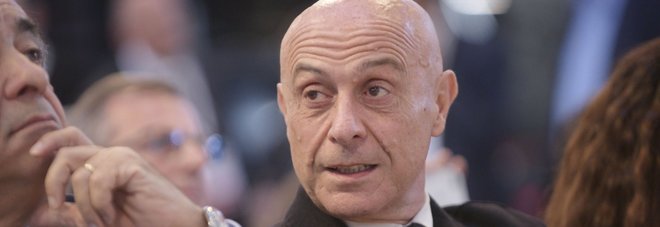 Minniti: «Le elezioni saranno regolari». Sul litorale arriva la stretta anticrimine Minniti: «Le elezioni saranno regolari». Sul litorale arriva la stretta anticrimine
