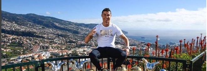 Cristiano Ronaldo alla Juventus: i bookmaker tagliano la quota del triplete