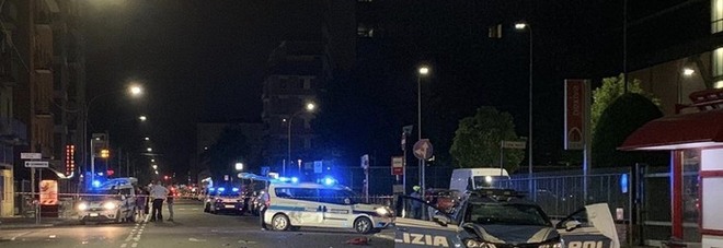 Portapizze si scontra con l'auto della polizia: Mario muore a 51 anni, feriti i due agenti