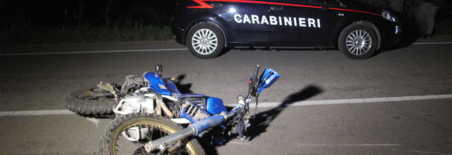 Tragedia nella serata: travolti in moto ed in bicicletta. Due morti Tragedia nella serata: travolti in moto ed in bicicletta. Due morti