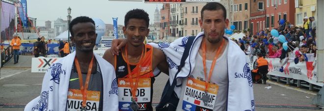Gruppo di testa sbaglia percorso e torna indietro. E dopo 22 anni vince l'azzurro Faniel