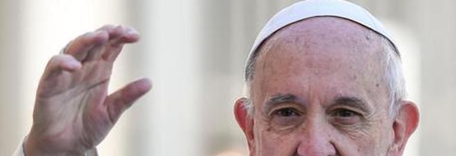 Papa Francesco, niente incontro con i parroci: «Lieve indisposizione»