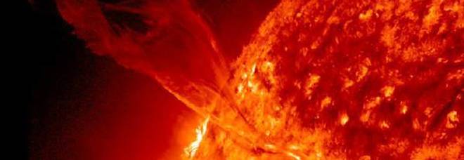 Il Sole entrerà in un nuovo ciclo, lo scienziato: «Per la Terra più rischi dai raggi cosmici»