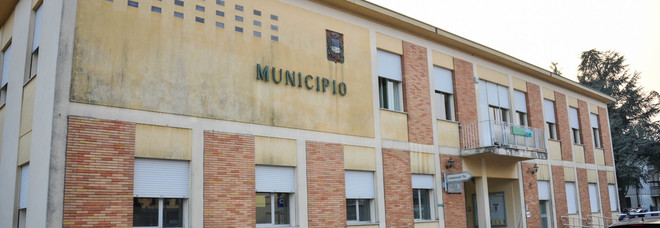 Il dipendente ha presentato le dimissioni il 16 scorso al Comune di Pianiga Il dipendente ha presentato le dimissioni il 16 scorso al Comune di Pianiga