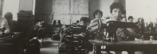 Una fase della lavorazione dei cappelli Doria negli anni '70 Una fase della lavorazione dei cappelli Doria negli anni '70