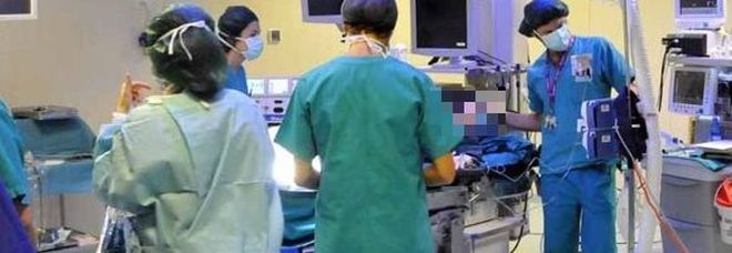 Ha un attacco d'asma a scuola, muore dopo due giorni di agonia Ha un attacco d'asma a scuola, muore dopo due giorni di agonia