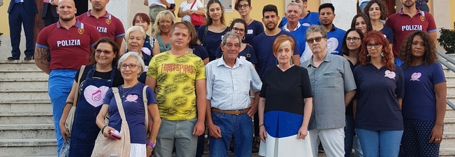 Grazia Passeri e i volontari di Salvabebè Salvamamme ai funerali di Francesca Romana
