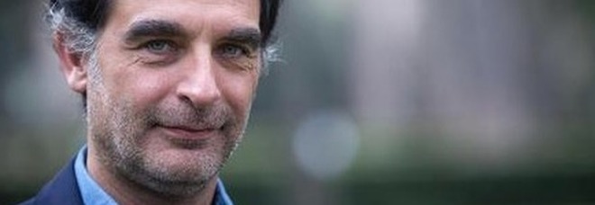 Tiberio Timperi in lacrime alla Vita in Diretta, ecco cosa sta succedendo Tiberio Timperi in lacrime alla Vita in Diretta, ecco cosa sta succedendo
