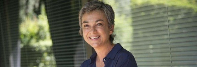 Daria Bignardi: "Ho avuto
un tumore, non l'ho rimosso.
La chemio fa schifo, ma serve"