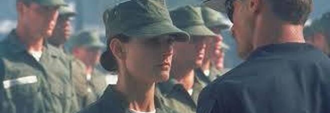 Soldato Jane potrà avere i capelli sciolti, nell'esercito Usa cade l'obbligo dello chignon, era un tabù