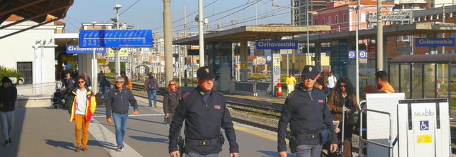 La stazione ferroviaria di Civitavecchia La stazione ferroviaria di Civitavecchia