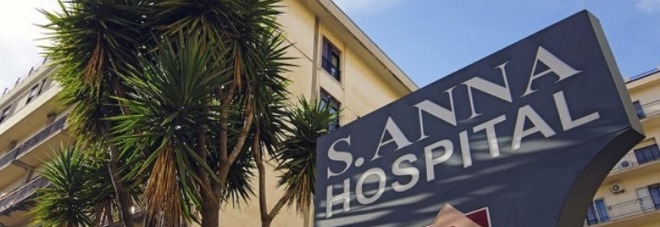 Donna assiste il figlio malato, i colleghi le regalano le loro ferie. La generosità che (purtroppo) ormai fa notizia