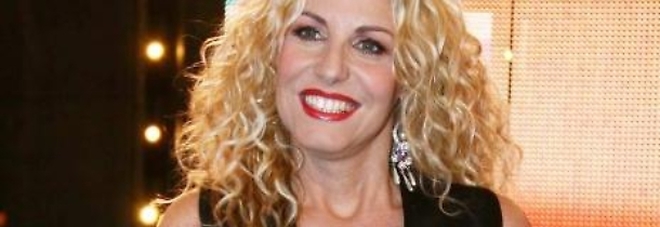 Antonella Clerici e il passaggio dalla Rai a Mediaset: Ecco dove ha comprato l'appartamento Antonella Clerici e il passaggio dalla Rai a Mediaset: "Ecco dove ha comprato l'appartamento"