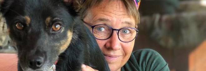 La cagnolina di Susanna Tamaro uccisa da un boccone avvelenato: l'addio della scrittrice su Fb La cagnolina di Susanna Tamaro uccisa da un boccone avvelenato: l'addio della scrittrice su Fb