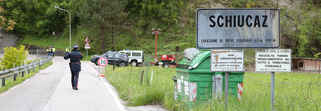 La frana preme sul paese evacuato L'allarme: «Si muove rapida»