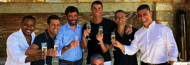 Cristiano Ronaldo, l'oro della Juve:
operazione totale da 350 milioni