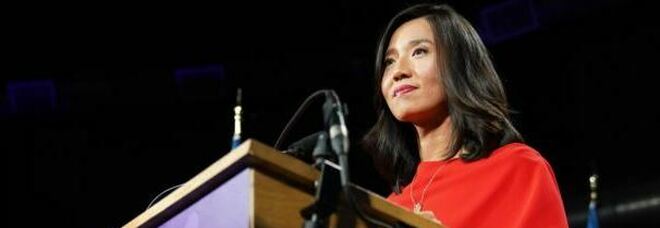 Boston, eletta la prima sindaca: Michelle Wu, ex consigliera comunale e collaboratrice di Elizabeth Warren