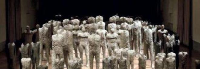 Alla Cini le tragiche figure senza testa di Abakanowicz Alla Cini le tragiche figure senza testa di Abakanowicz