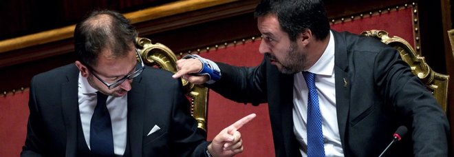 Prescrizione, slittano i lavori: tensione M5S-Pd alla Camera
Sicurezza, Salvini: «Passerà oggi»