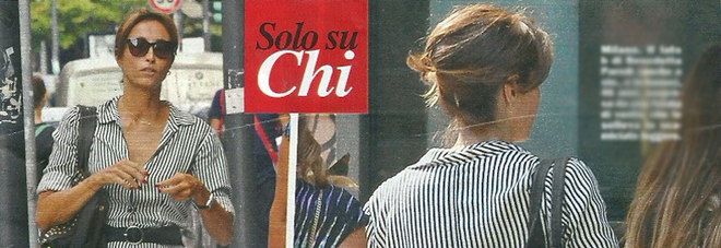 Benedetta Parodi, una folata di vento scopre il lato b