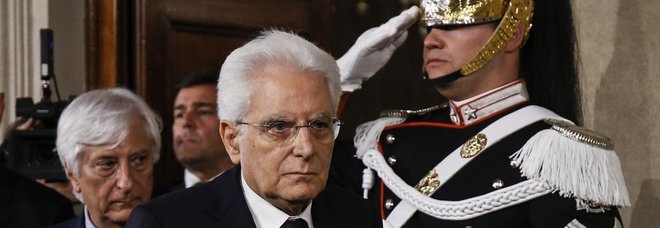 Governo, Conte alle 19 sale al Quirinale Governo, Conte alle 19 sale al Quirinale