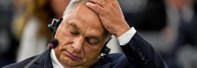 Orban sotto accusa, ma per le sanzioni serve l'unanimità : verso la resa dei conti in Europa Orban sotto accusa, ma per le sanzioni serve l'unanimità : verso la resa dei conti in Europa