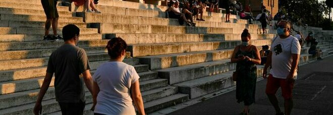 Coronavirus a Roma, chiuso negozio di ottica: tre positivi, è un cluster familiare