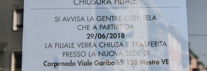 Raffica di chiusure, fuga delle banche dai piccoli centri urbani Raffica di chiusure, fuga delle banche dai piccoli centri urbani