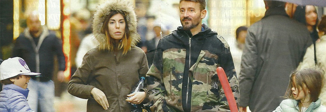 Max Biaggi e Bianca Atzei,
prove di famiglia allargata
con Leon e Ines