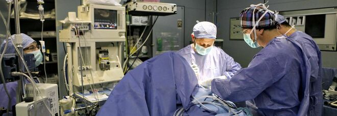 Coronavirus, contagiati tre operatori della Cardiochirurgia di Chieti. Stop agli interventi