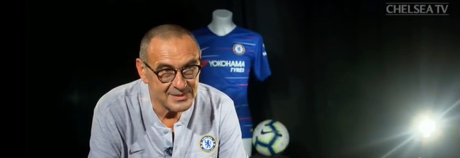 Sarri, prime parole al Chelsea:
«Napoletani, vi amerò per sempre»