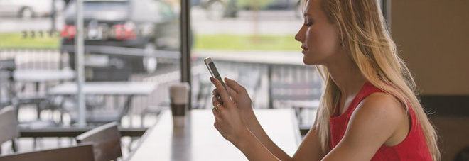 Ecco l'app per pedinare figli e partner senza farsi scoprire. Ma c'è un rischio Ecco l'app per pedinare figli e partner senza farsi scoprire. Ma c'è un rischio