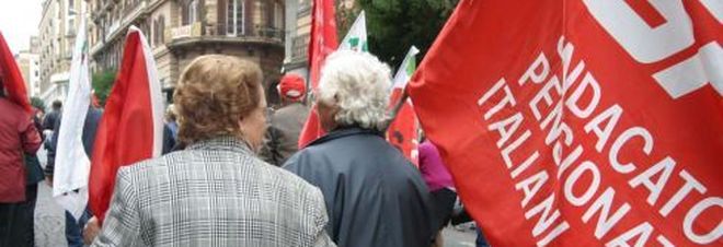 Voucher, Boeri: la Cgil ne ha usati per 750mila euro. Lo Spi: retribuiti con i buoni solo 600 pensionati Voucher, Boeri: la Cgil ne ha usati per 750mila euro. Lo Spi: retribuiti con i buoni solo 600 pensionati