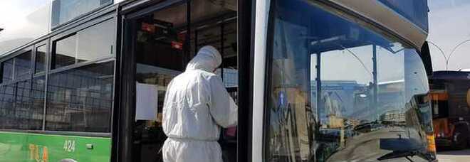 Test sui passeggeri dei bus da Paesi a rischio, pronta ordinanza Lazio. «Priorità difendere Roma»