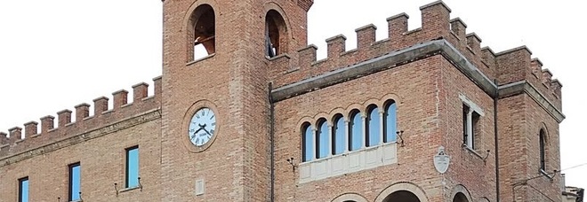 Tour nella bellezza dal mare
a un altro da Mondolfo
fino all'Isola del Giglio
