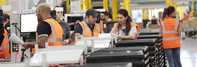 Amazon licenzia i lavoratori a Rieti: in 300 mandati a casa a gennaio Amazon licenzia i lavoratori a Rieti: in 300 mandati a casa a gennaio