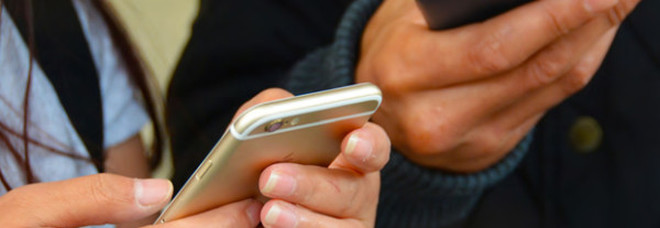 Sorpreso con lo smartphone
alla maturità al liceo Rinaldini
«La bocciatura è legittima»